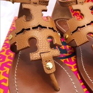 BN Tory Burch Phoebe Sandals